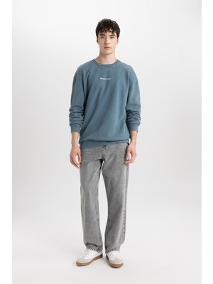 Die Grup DEFACTO%100 Pamuk Comfort Regular Fit Rahat Kalıp Bisiklet Yaka Sırt Baskılı Yıkamalı Soluk Efektli Sweatshirt C1664AX24SP