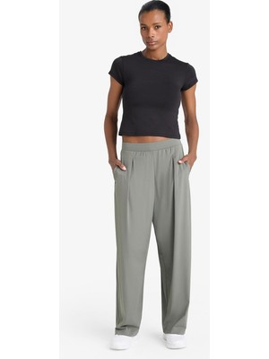 Die Grup Defacto Wide Leg Geniş Paça Cepli Standart Boy Premium Sporcu Pantolon E2542AX25SM