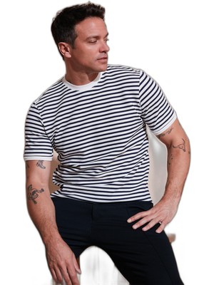 Die Grup Buratti Pamuklu Çizgili Regular Fit Bisiklet Yaka T Shirt Erkek T Shirt 5903005