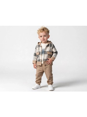 Bej – Kare Desenli Hırkalı Erkek Bebe Üçlü Takım