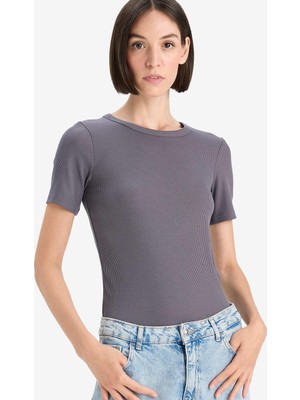 Die Grup Defacto Slim Fit Bisiklet Yaka Basic Fitilli Kısa Kollu Tişört C0097AX25AU