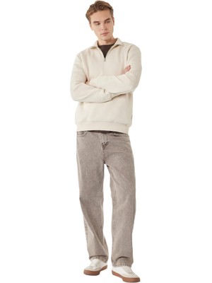 Die Grup Regular Fit Uzun Kollu Şardonlu Dik Yaka Basic Yarım Fermuarlı Sweatshirt