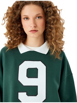 Die Grup Şardonlu Polo Yaka Kolej Baskılı Oversize Sweatshirt
