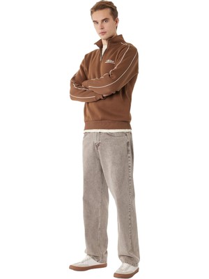 Hakay Uzun Kollu Regular Fit Şardonlu Baskılı Yarım Fermuarlı Sweatshirt