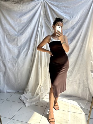 Gözde Tasarım Butik Kadın Kahverengi Ip Askılı Midi Boy Yırtmaçlı Penye Elbise
