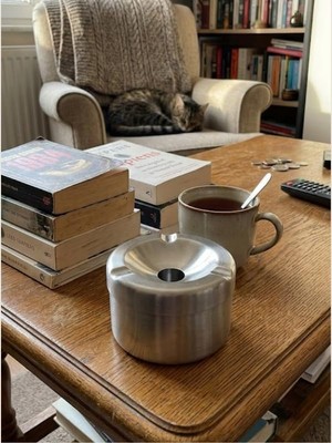 Hakay Mucit Home Gümüş Kapaklı Kokusuz Paslanmaz Metal Küllük – Modern ve Şık Tasarım