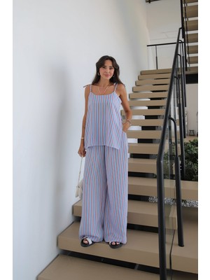 Havoş Mavi Çizgili Düğme Detaylı Bluz Pantolon Takım