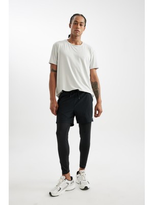 Frefly Store Defacto Slim Fit Dar Kesim Sporcu Uzun Taytlı Dokuma Şort A9124AX24AU