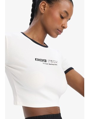 Frefly Store Defacto Slim Fit Dar Kesim Bisiklet Yaka Baskılı Sporcu Ribana Kısa Kollu Tişört E4796AX25SP