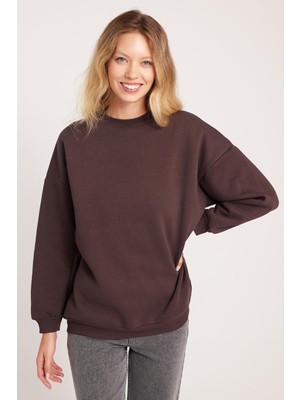 Frefly Store Tudors Oversize Geniş Kesim Pamuklu 3 Iplik Bisiklet Yaka Sweatshirt, Tek Beden, SW250034, Kahverengi, Kadın