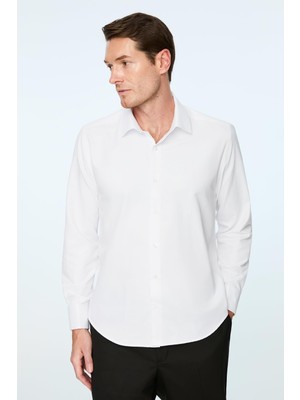 Frefly Store Morven Erkek Beyaz Trend Dynamic Fit Sert Yaka Gömlek