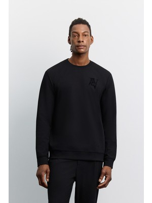 AVVA Erkek Siyah Bisiklet Yaka Tafting Nakış Baskılı İnterlok Sweatshirt A62Y1273
