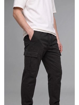 DeFacto Regular Fit Beli Bağcıklı Kargo Cepli Jogger Pantolon F4681AX26AU