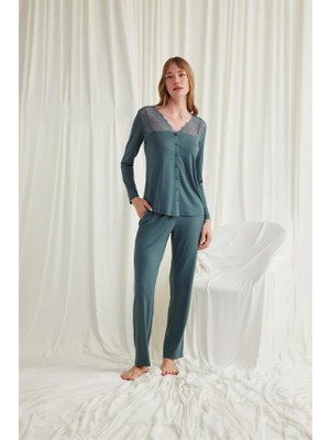 Aria's Closet Arias Closet Yakası Omzu ve Paçası Dantelli Boydan Düğmeli Pijama Takımı