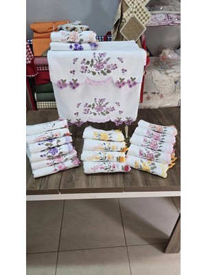 Halime Araz Gülçeyiz Çeyizlik Çiçekli El / Yüz Havlusu 50 x 90
