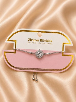 Yasel Takı & Çanta Kadın Çiçek Görünümlü Zirkon Bileklik