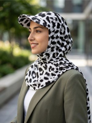 Flora Tekstil Şapkalı Boneli Hazır Şal - Leopar Desen - Hijab Üstü Kullanılabilen Havuz Deniz Bone - Esnek Kumaş