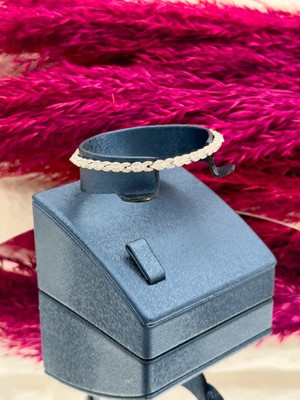 Livora Jewelry 925 Ayar Gümüş Baget Kesim Zirkon Taşlı Sıralı Zarif Kadın Bileklik