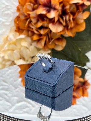Livora Jewelry 925 Ayar Gümüş Pırlanta Montür Zirkon Taşlı Beştaş Yuvarlak Kadın Yüzük