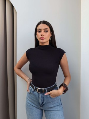 Esra Helvacı Fitilli Dik Yaka Bluz