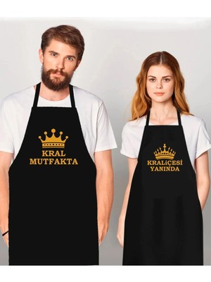 Altın Yaldızlı Kral Mutfakta Kraliçesi Yanında Mutfak Önlüğü