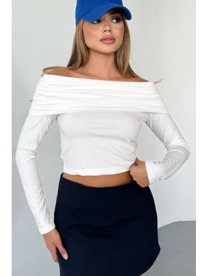 Kechi Woman Dalgıç Kumaş Madonna Yaka Crop — Beyaz