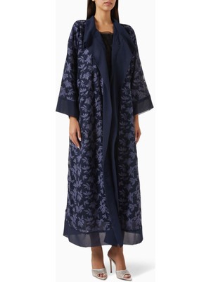 Elna Line Şıklığı ve Rahatlığı Bir Araya Getiren Dantel Detaylı Chiffon Abaya Modeli