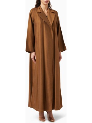 Hessa Falasi Zamansız Tasarım ve Günlük Şıklık Sunan Notch Collar A-Line Abaya