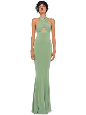 American Rag Cie Cross Halter Fishtail Gown: Şık ve Zarif, Yıpranmaz Tasarım