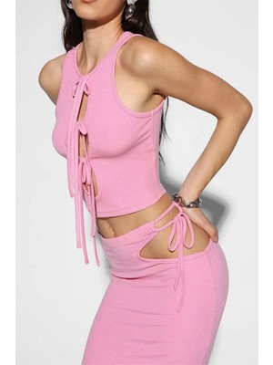 American Rag Cie Bambi Top - Pembe Kemer Detaylı, Yüksek Yakalı ve Fit Siluete Sahip