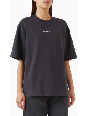 Acne Studios Siyah Relaxed-Fit Tişört - 100% Organik Pamuk - Stamp Logo Detaylı