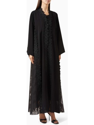 Rauaa Official Şık Dantel Nakışlı Abaya ile Gelen Zarafet ve Rahatlık Sunan Şık Kombinler