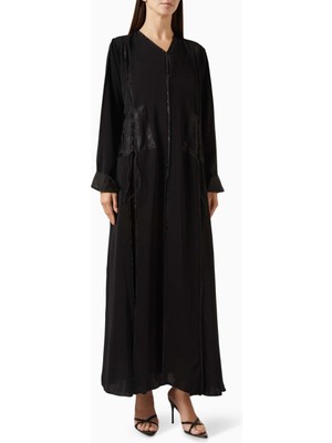 Rauaa Official Modern Abaya ile Şıklığı Yakalayın Tie-Up Panel Detaylı ve Ince Tasarım