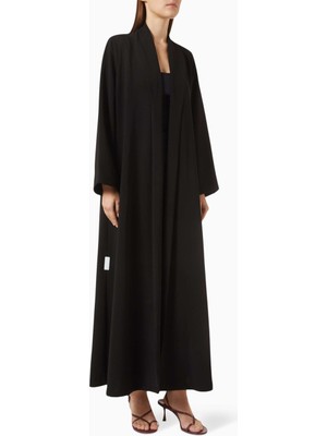 Hessa Falasi Şık ve Zarif Polycrepe Abaya ile Uyumlu Sheila ile Her Durumda Kullanım Için Ideal Seçim