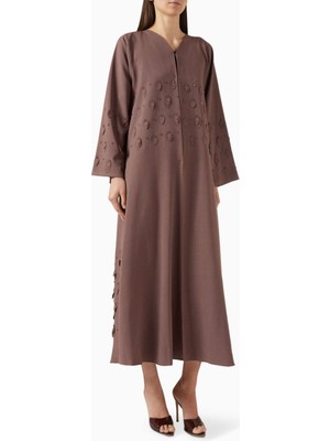 Rauaa Official Işlemeli Abaya ile Şıklığı Yakalayın Ince Keten Karışımı ve Modern Tasarım Püf Noktaları