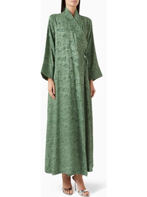 Hessa Falasi Şık ve Rahat Abaya Yüksek Yaka Bağlama Detaylı Uzun Kol Viskon Modelleri