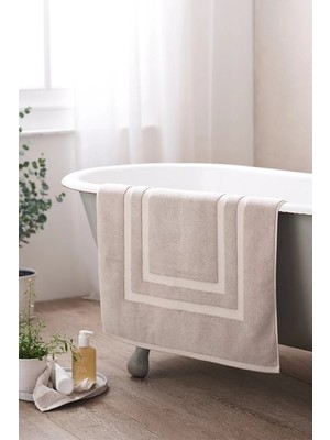 The White Company Klasik Çift Kenarlı Pamuk Banyo Paspası