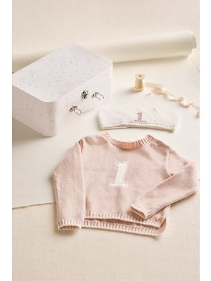 The White Company Organik Pamuk Karışımlı Kız Bebek 1 Yaş Doğum Günü Kazak ve Taç Hediye Seti