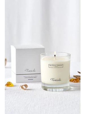 The White Company Fireside Luxury Signature Kokulu Mum 210 G