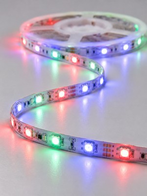 Aesco 5 Metre Rgb Şerit LED 2835 Smd 54 Led/m Uzaktan Kumandalı Dekoratif Aydınlatma - Lisinya