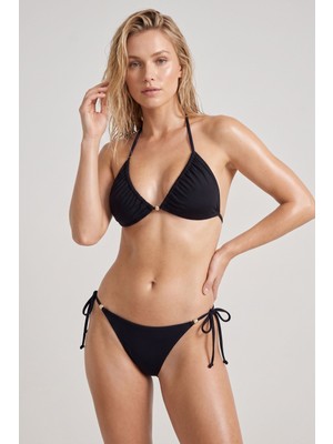 Obje Kadın Siyah Gold Aksesuarlı Bağlamalı Üçgen Bikini Takımı