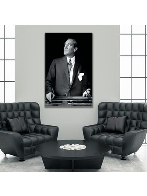 1001 Gaagart Tekli Dikey Kanvas Ofis Tablosu Yukarı Bakan Atatürk Portresi 60 x 90 GARTNM7048