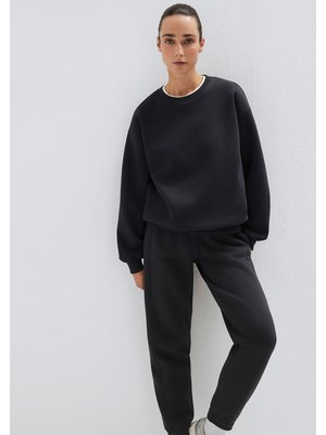 Mavi Bisiklet Yaka Siyah Basic Sweatshirt 1610198-900