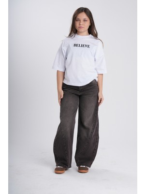 Haykids Kız Çocuk "belıeve" Baskılı Salaş Kesim Oversize T-Shirt (Beyaz & Siyah)