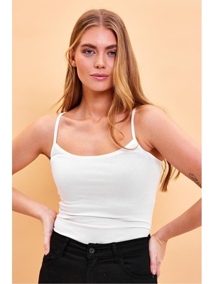 Kadın Slim Fit Fildişi İp Askılı Atlet