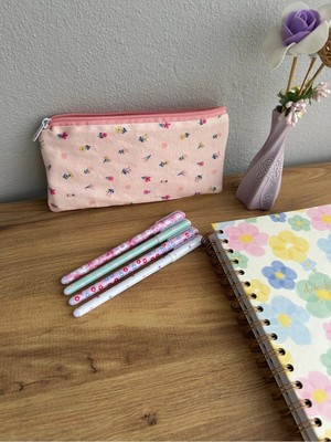 Mikasso Mini Mini Çiçekler Desenli Kalemlik Kalem Kutusu Ölçüleri Astarlıdır Yıkanabilir Ölçüleri 20-10CM Te