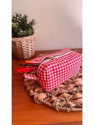 Mikasso Kırmızı Pötikare Desenli Kalem Kutu 8X8X17CM Tekstil Kırmızı