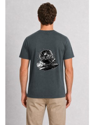 Wakha Erkek Cyber-Grunge Çatı Havalandırma Grafiği - Sırt Baskılı - Füme