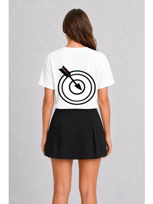 Wakha Kadın Yay Minimalist Ok Tasarımı - Sırt Baskılı - Beyaz Tişört