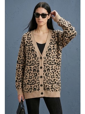 Şiir Parc Oversize Salaş Yumuşak Dokulu Leopar Desenli Triko Kadın Hırka & Ceket - Bej